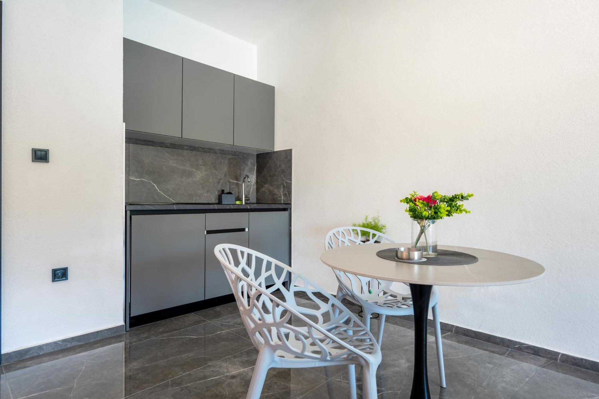 Apartmani Divna Неум Экстерьер фото