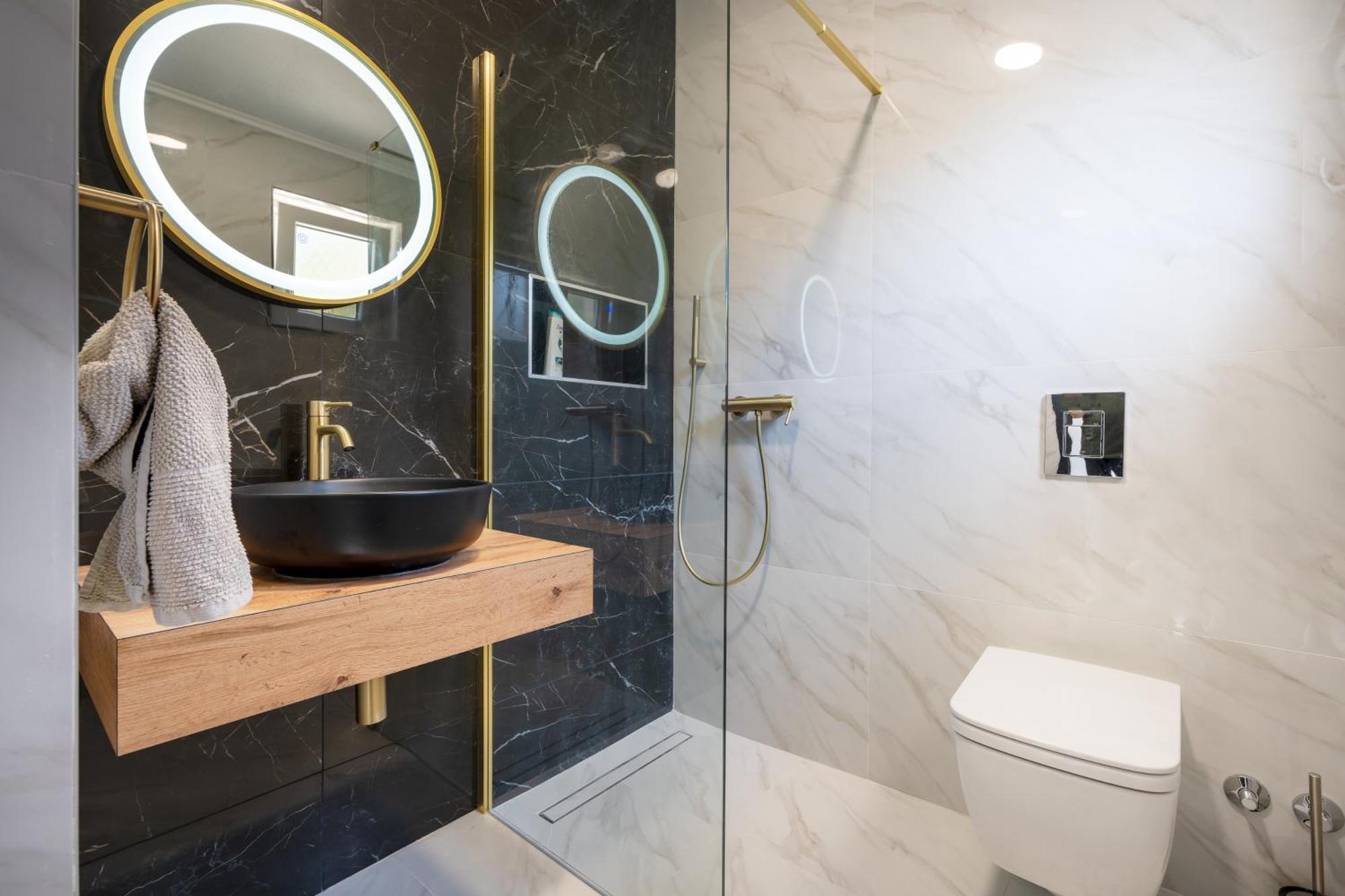 Apartmani Divna Неум Экстерьер фото