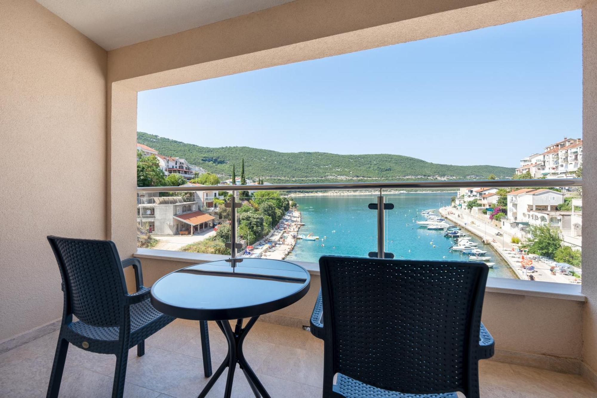 Apartmani Divna Неум Экстерьер фото